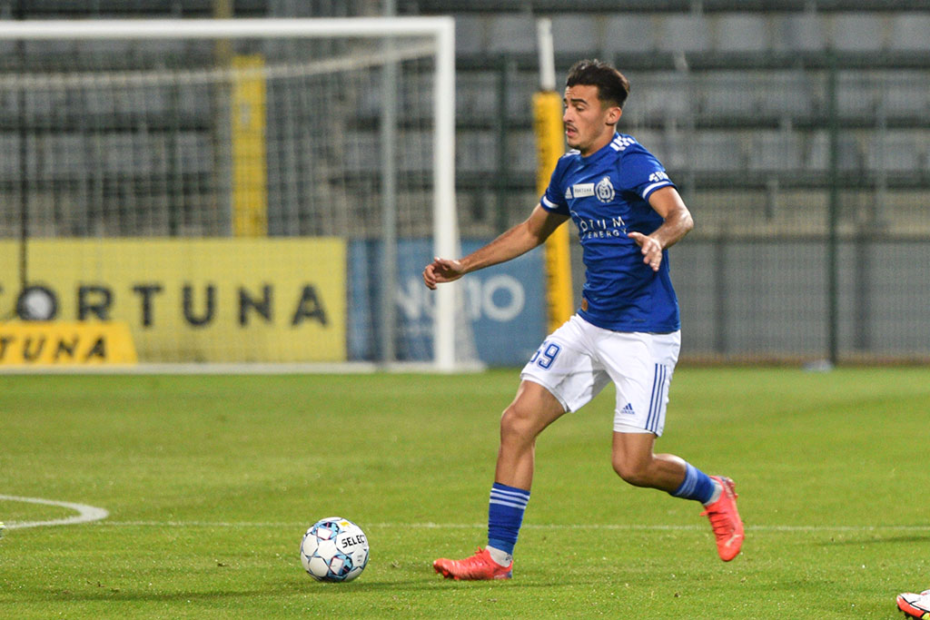 1 liga: Miedź Legnica - Zagłębie Sosnowiec 4:0 (2:0)