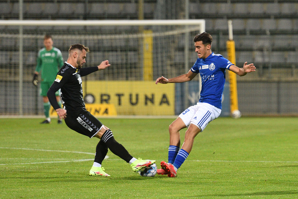 1 liga: Miedź Legnica - Zagłębie Sosnowiec 4:0 (2:0)