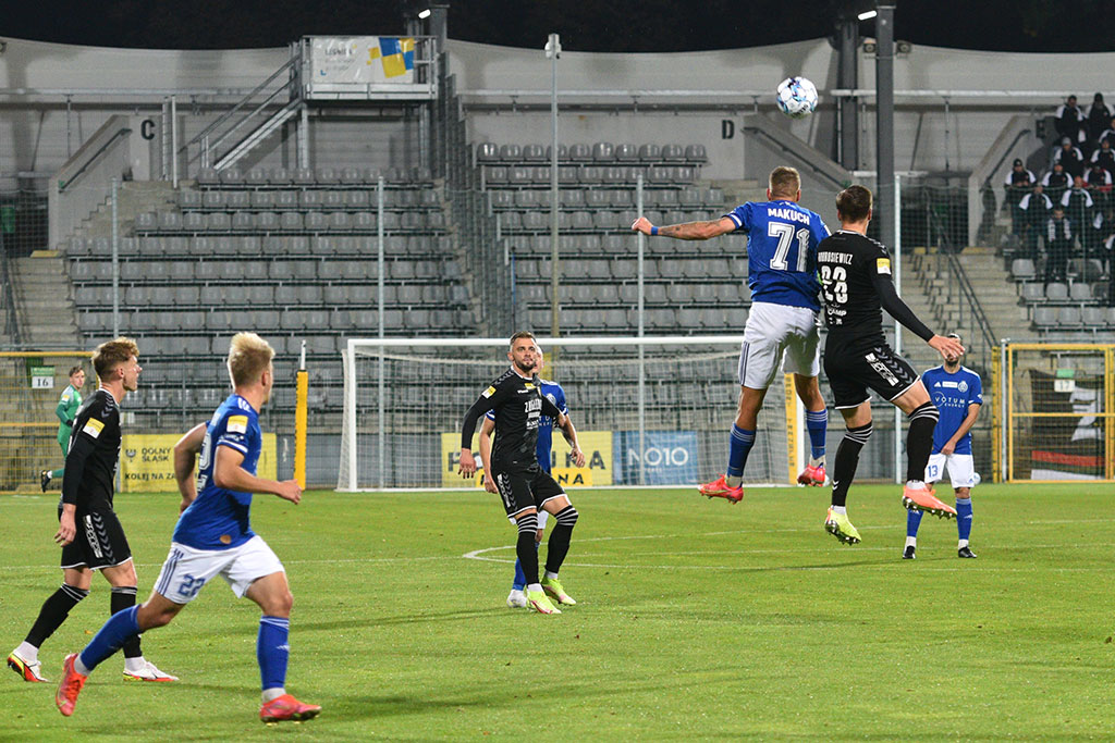 1 liga: Miedź Legnica - Zagłębie Sosnowiec 4:0 (2:0)