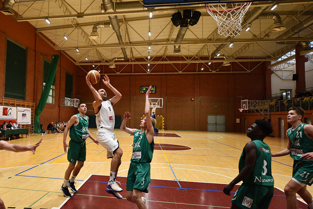 Basket pokonał we własnej hali Exact Systems Śląsk Wrocław