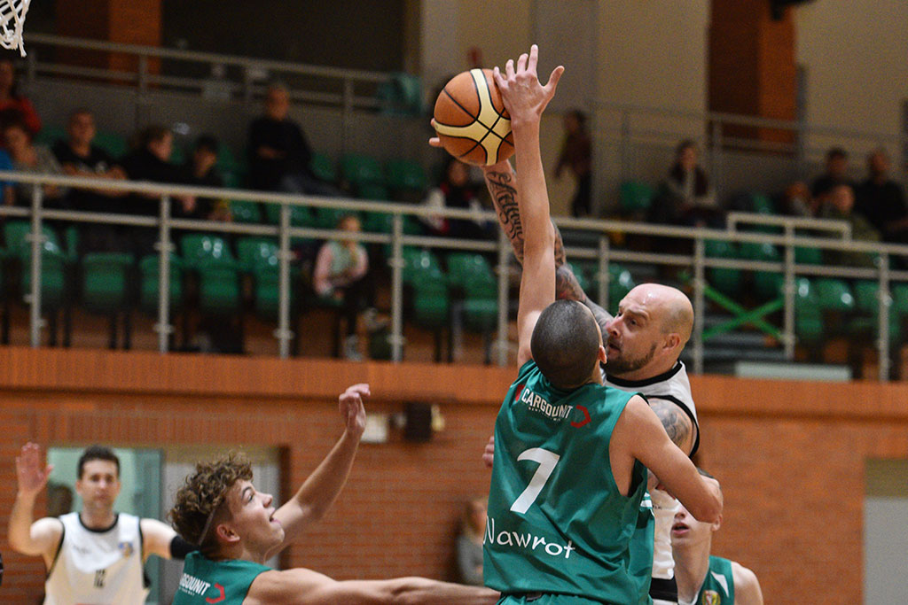 Basket pokonał we własnej hali Exact Systems Śląsk Wrocław