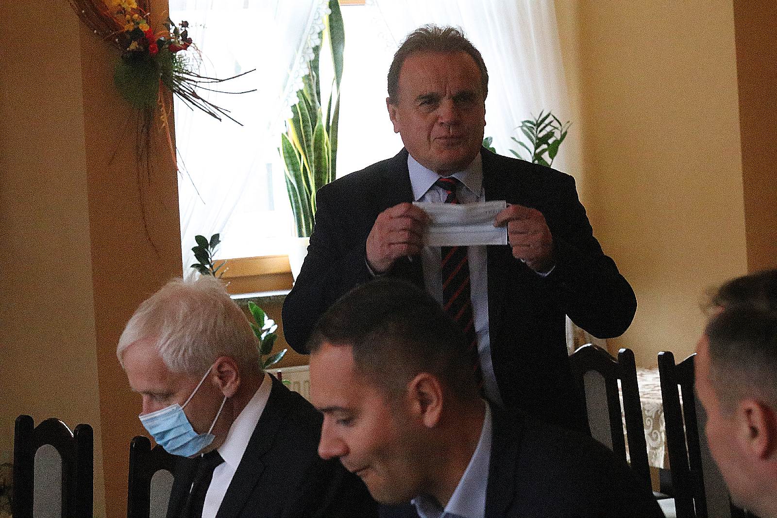 Wojewoda Obremski na konwencie wójtów powiatu legnickiego