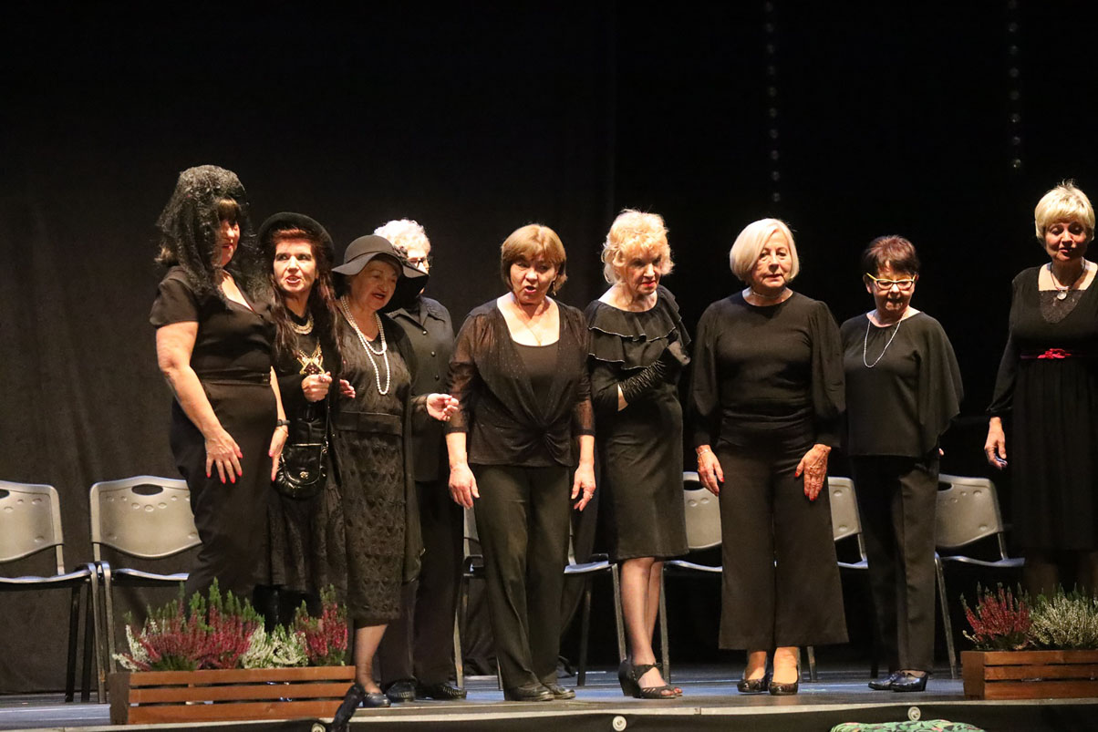 Dziś legniccy seniorzy zaprezentowali się jako aktorzy