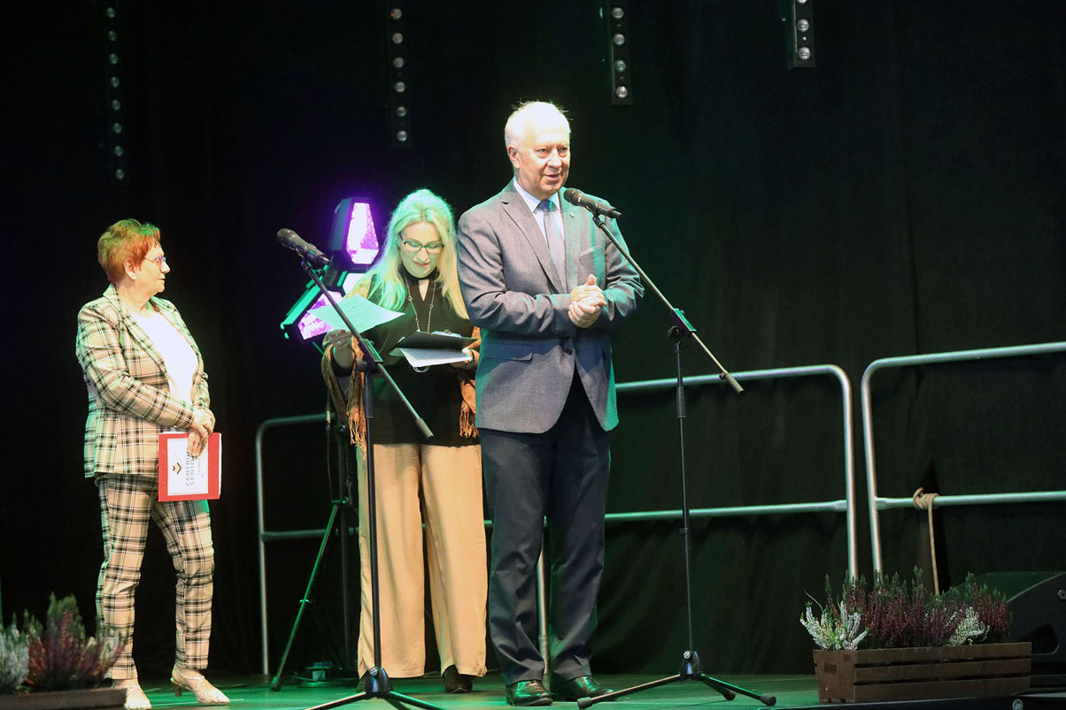 Dziś legniccy seniorzy zaprezentowali się jako aktorzy