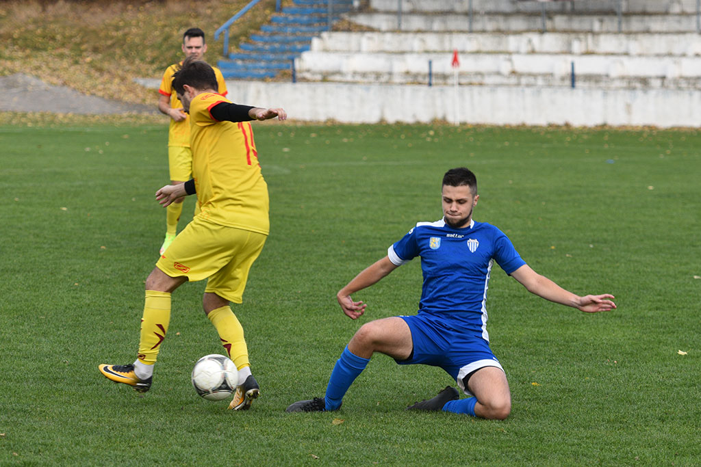 Derby na Grabskiego. Konfeks wysoko pokonał KS Legnickie Pole