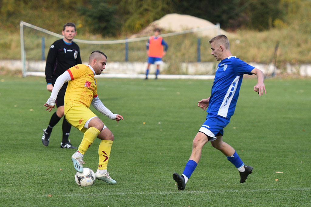 Derby na Grabskiego. Konfeks wysoko pokonał KS Legnickie Pole