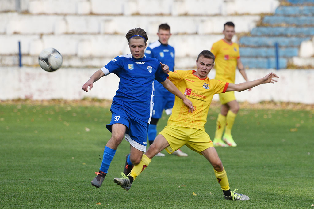 Derby na Grabskiego. Konfeks wysoko pokonał KS Legnickie Pole