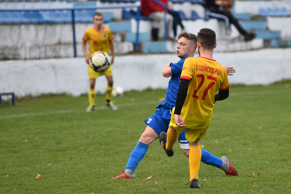Derby na Grabskiego. Konfeks wysoko pokonał KS Legnickie Pole