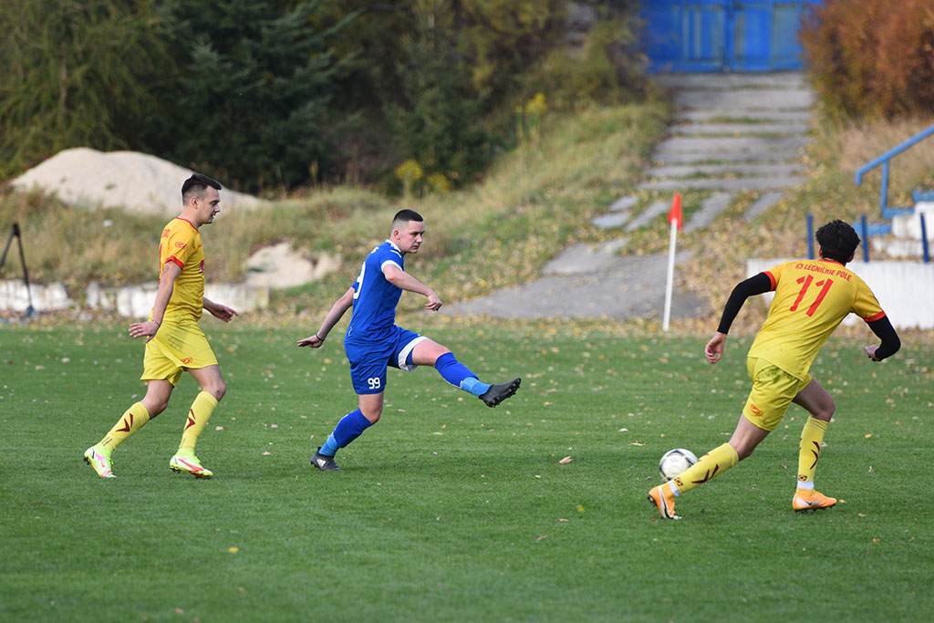 Derby na Grabskiego. Konfeks wysoko pokonał KS Legnickie Pole