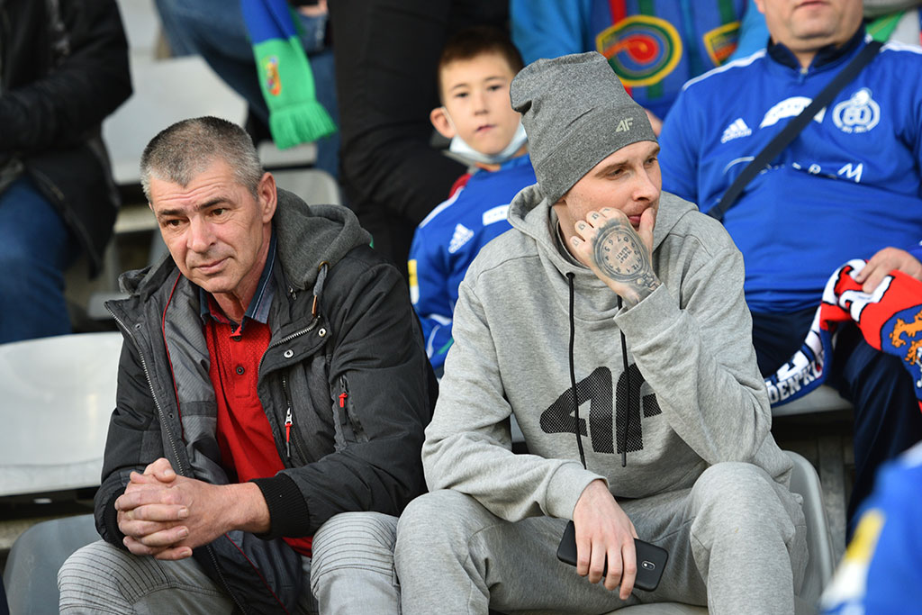 Kibice na meczu Miedź Legnica - Arka Gdynia