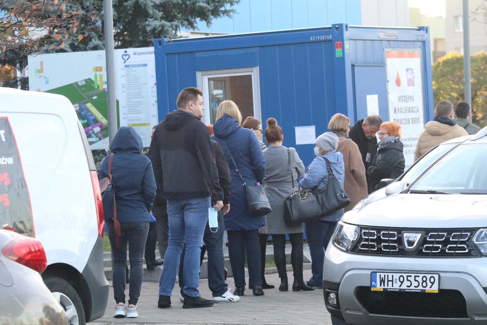 Pracownicy legnickiego MOPS-u i DPS-u protestują oddając krew