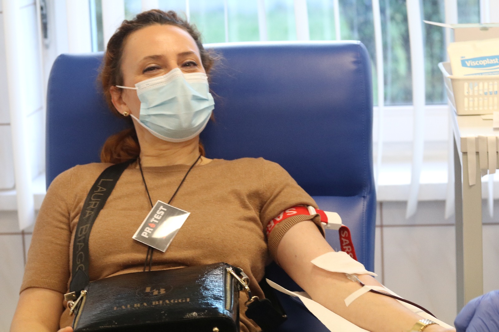 Pracownicy legnickiego MOPS-u i DPS-u protestują oddając krew