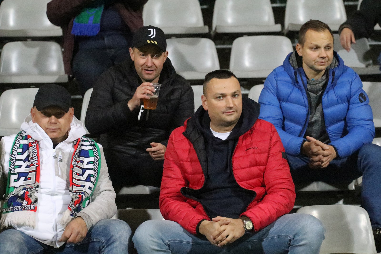 Mimo dopingu kibiców piłkarze Miedzi nie dali rady Łęcznej