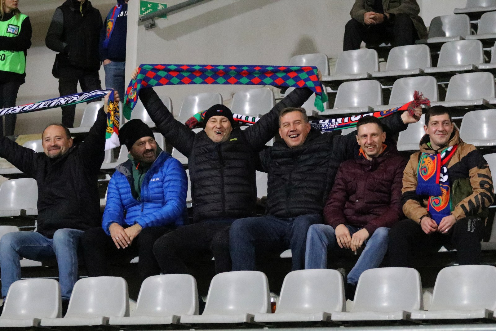 Mimo dopingu kibiców piłkarze Miedzi nie dali rady Łęcznej