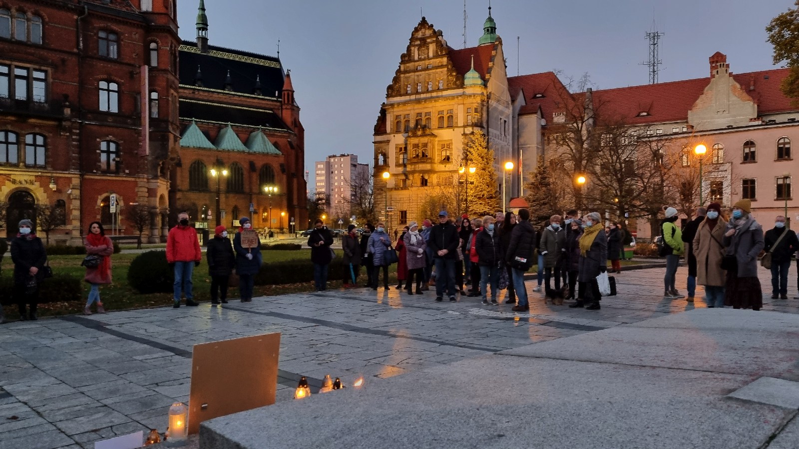 „Ani jednej więcej”. Milczący protest w Legnicy