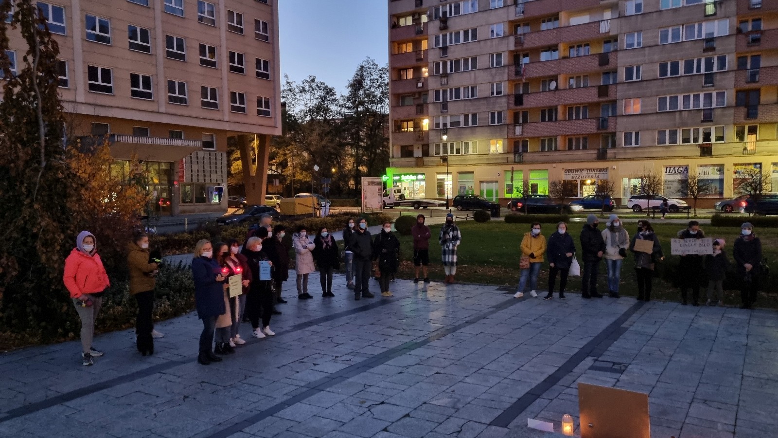 „Ani jednej więcej”. Milczący protest w Legnicy