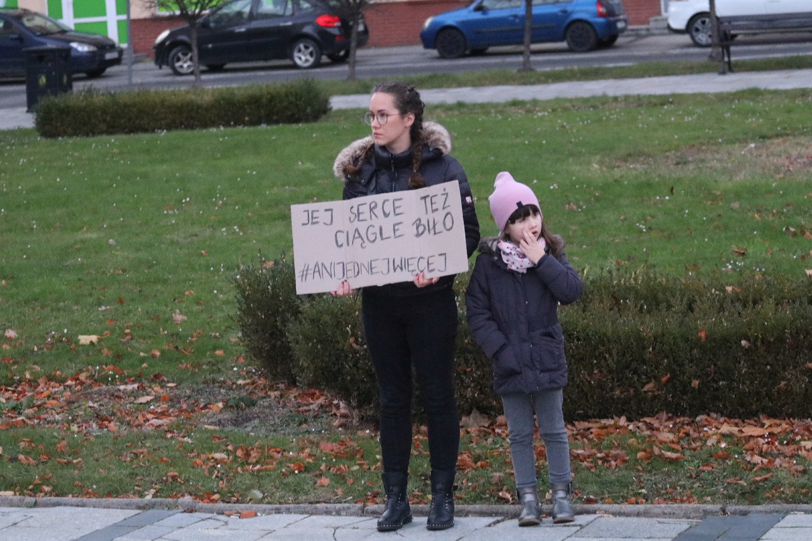 „Ani jednej więcej”. Milczący protest w Legnicy