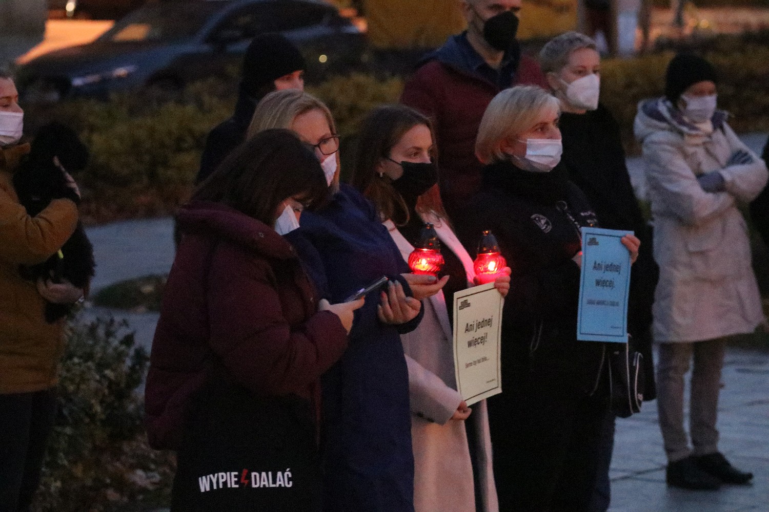 „Ani jednej więcej”. Milczący protest w Legnicy