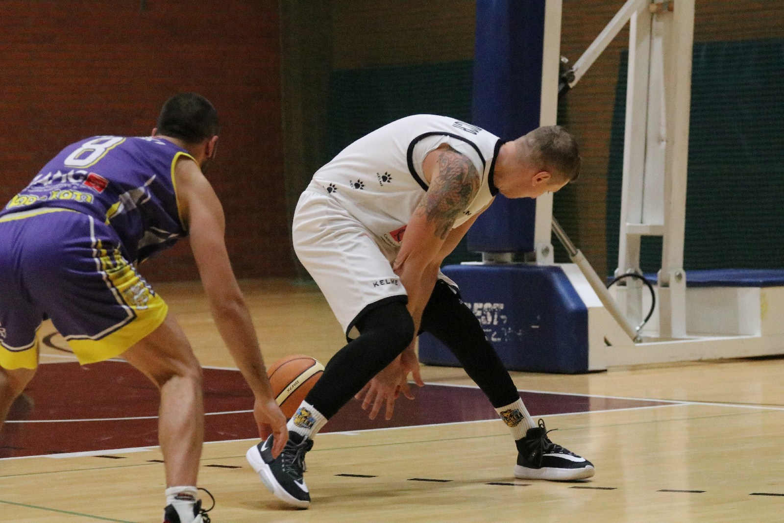 Koszykarze Basketu wygrali we własnej hali z Chrobrym