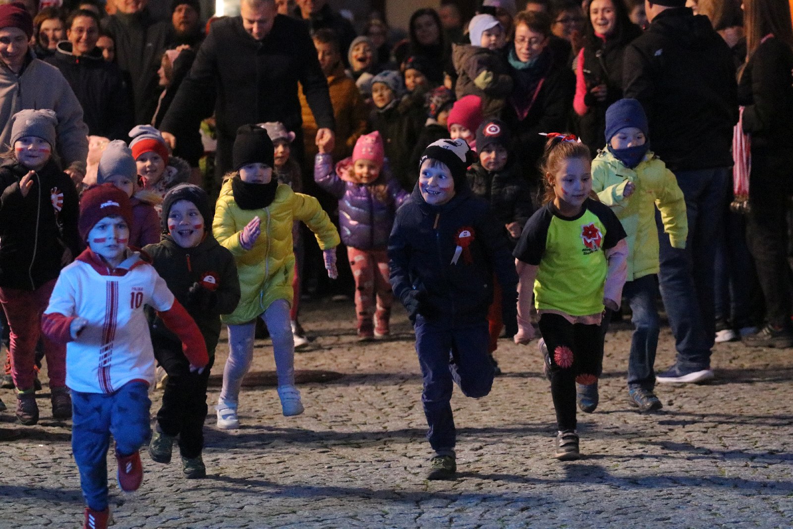 Legnicki Bieg Niepodległości. Biegi dzieci i młodzieży