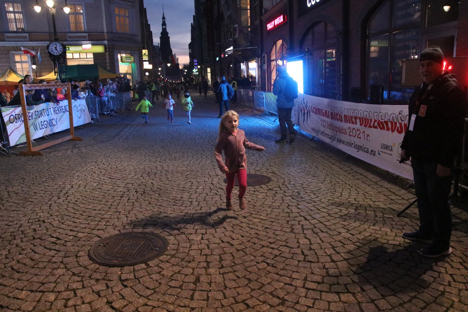 Legnicki Bieg Niepodległości. Biegi dzieci i młodzieży