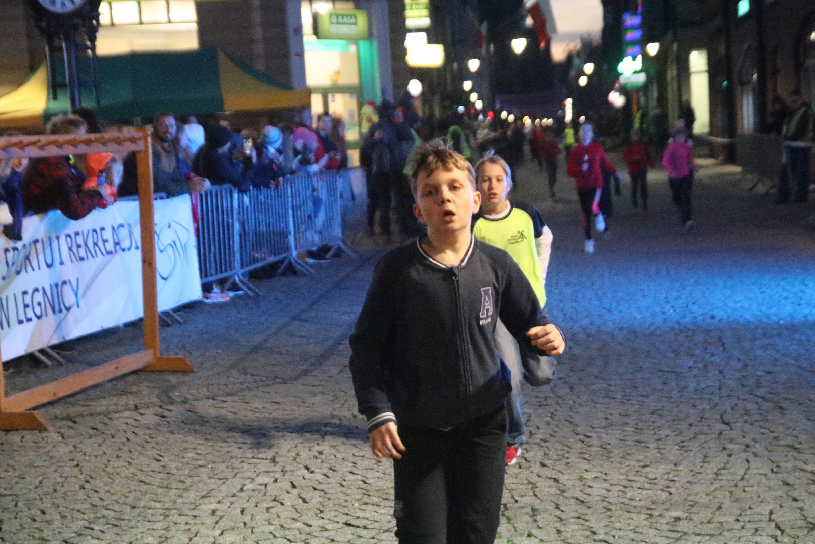 Legnicki Bieg Niepodległości. Biegi dzieci i młodzieży