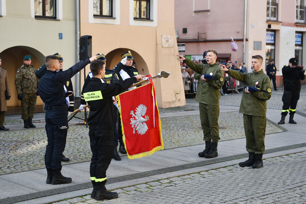 Złożyli rotę ślubowania w dniu święta niepodległości
