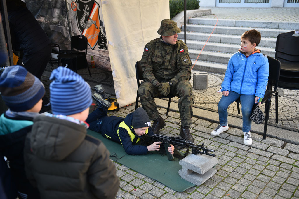 Kilka godzin trwał Legnicki Piknik Patriotyczny 2021
