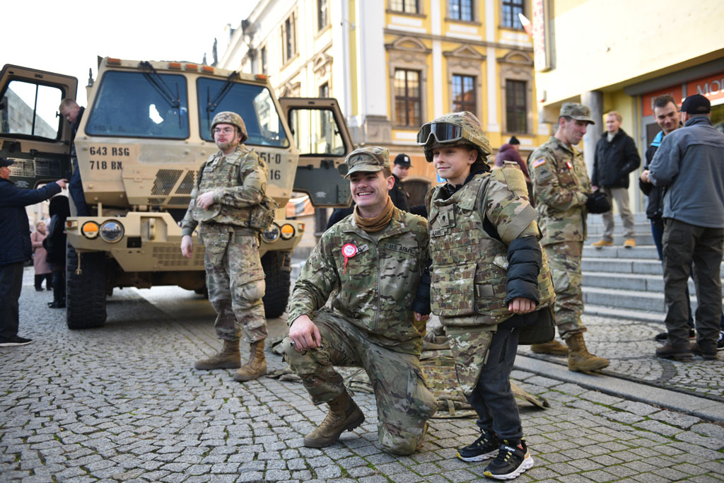 Kilka godzin trwał Legnicki Piknik Patriotyczny 2021
