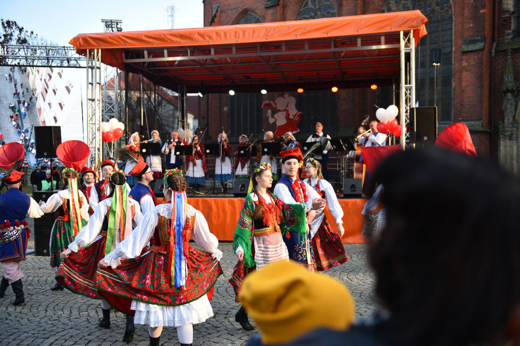 Kilka godzin trwał Legnicki Piknik Patriotyczny 2021
