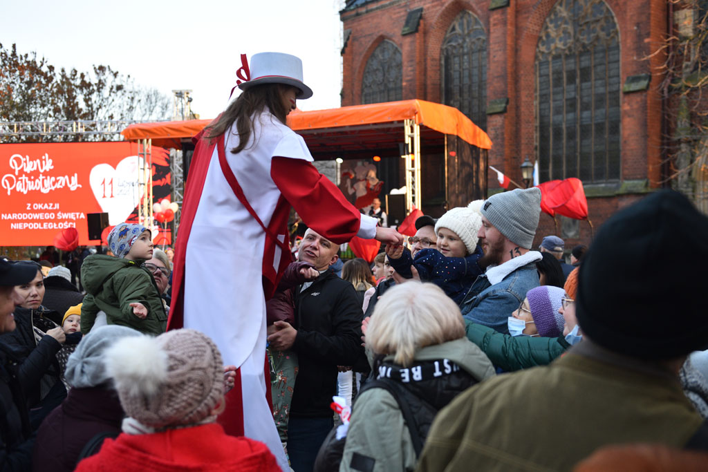 Kilka godzin trwał Legnicki Piknik Patriotyczny 2021
