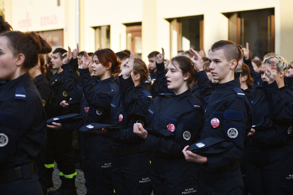 Złożyli rotę ślubowania w dniu święta niepodległości