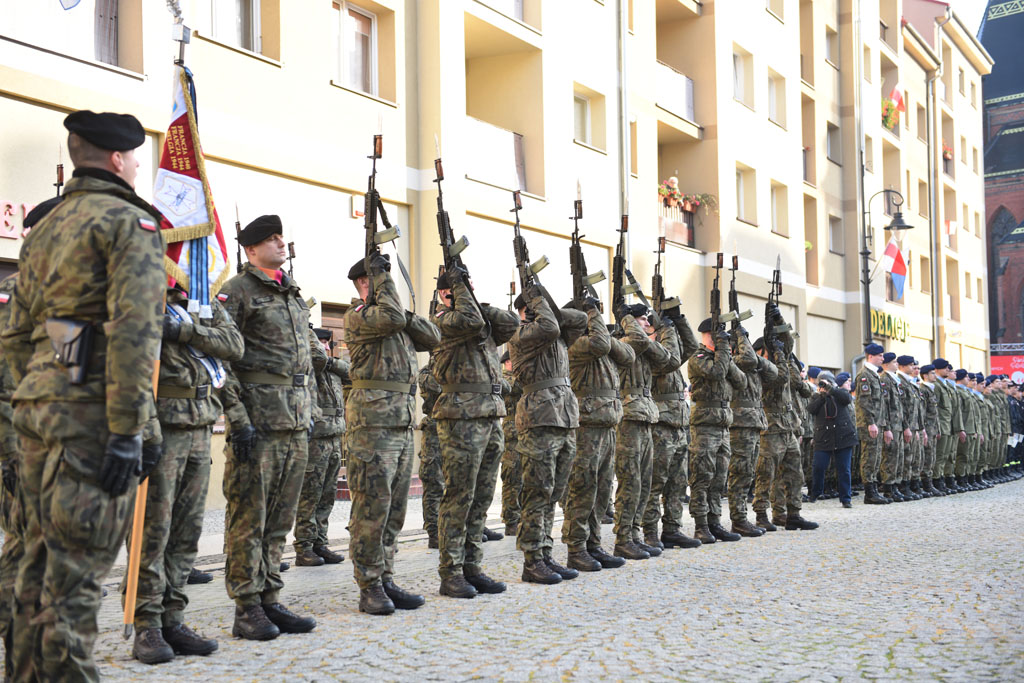 Złożyli rotę ślubowania w dniu święta niepodległości