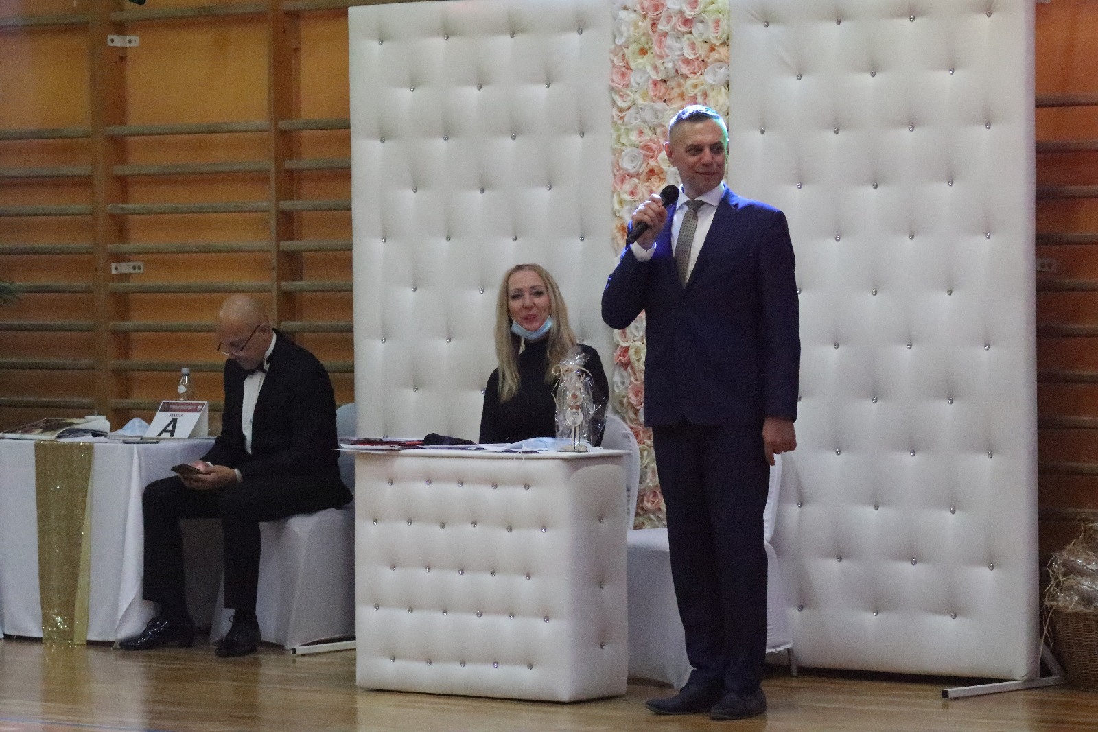 Ponad 140 osób tańczyło na parkiecie w Prochowicach