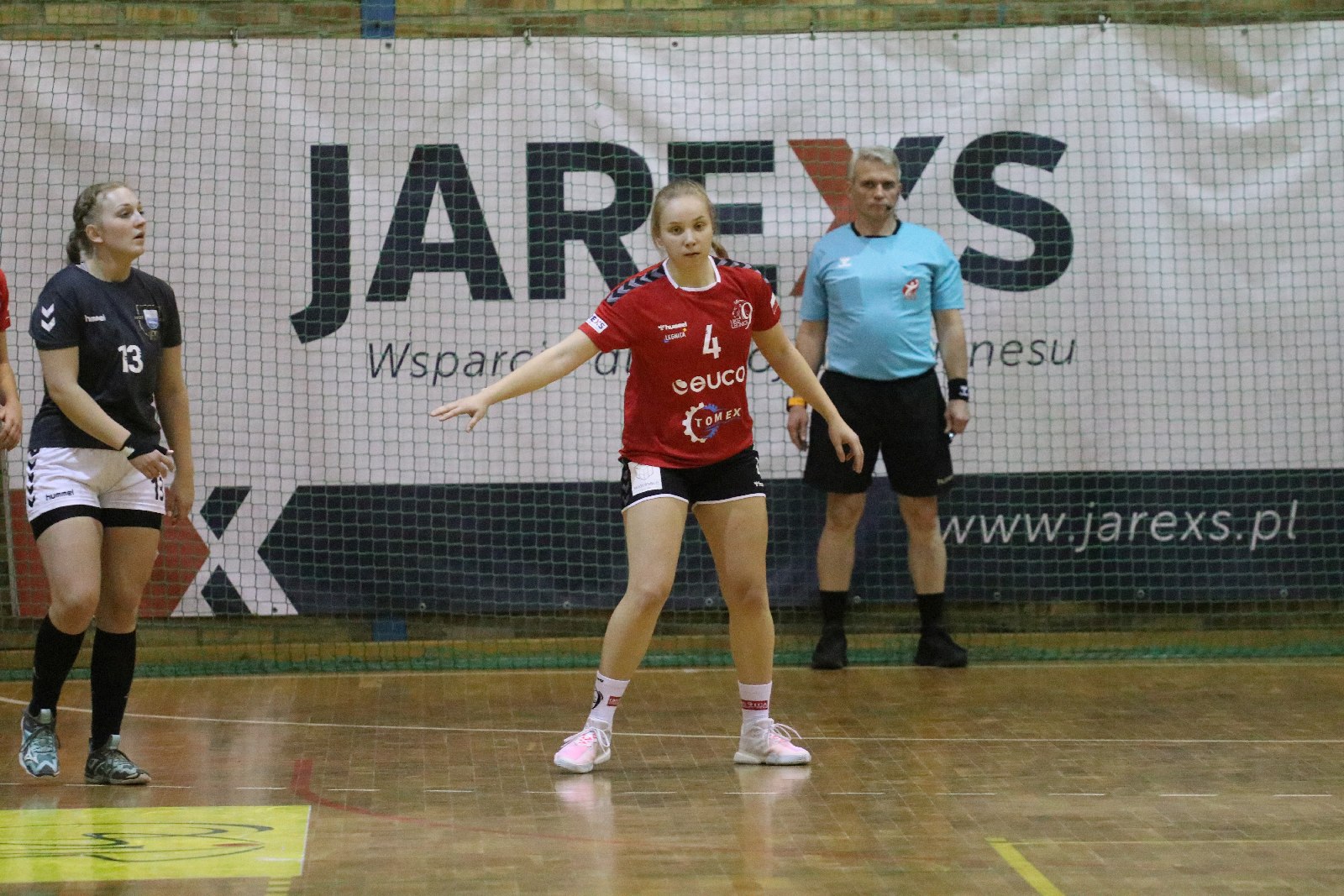 Piłkarki ręczne Dziewiątki Legnica wygrywają z Rudą Śląską