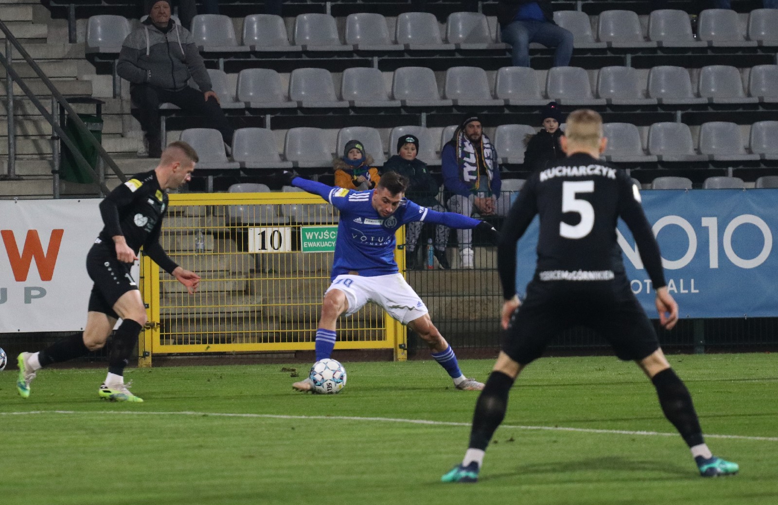 Miedź pokonuje Górnika Polkowice i zostaje liderem 1. ligi