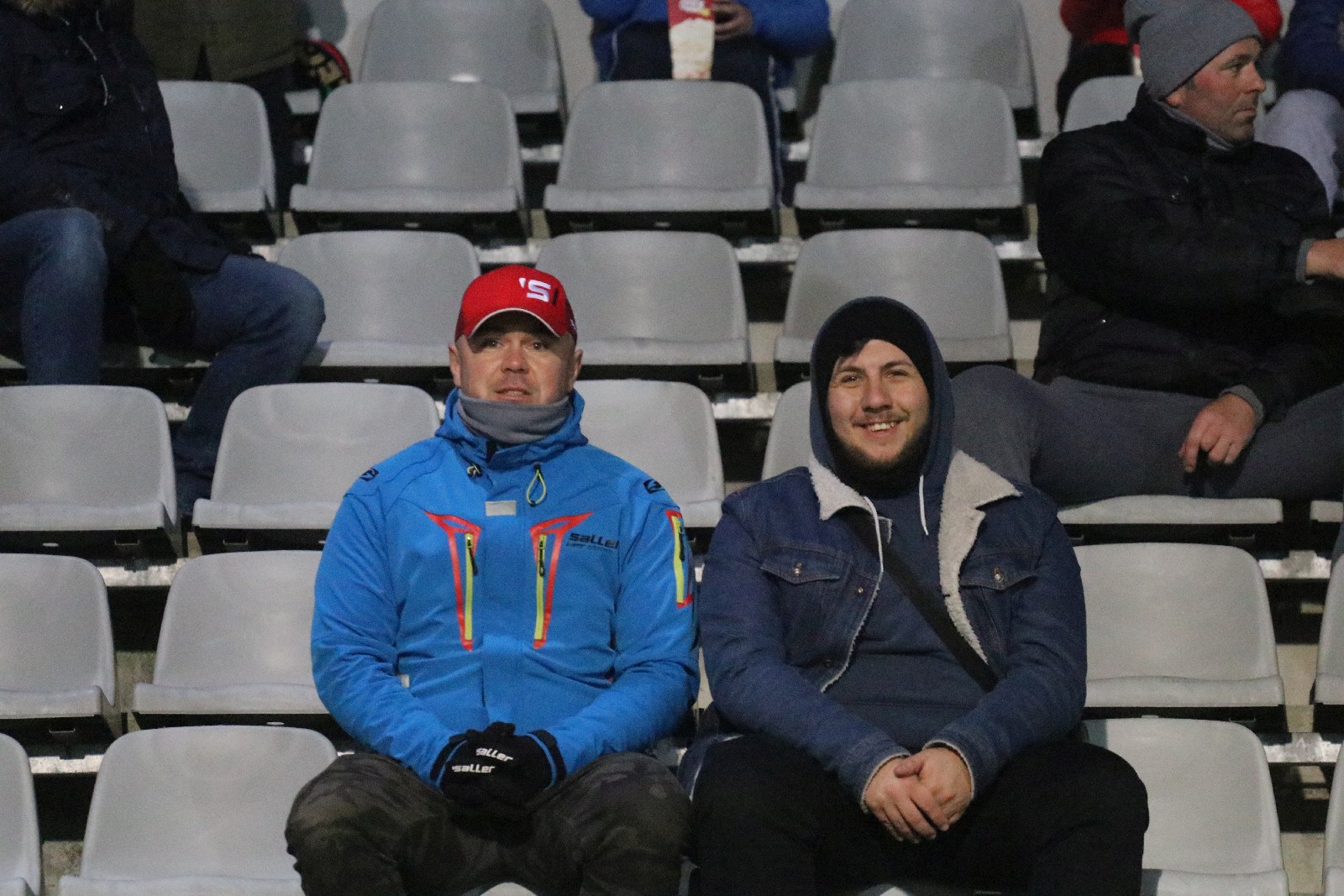 Kibice na meczu Miedź Legnica - Górnik Polkowice. Znajdź siebie!