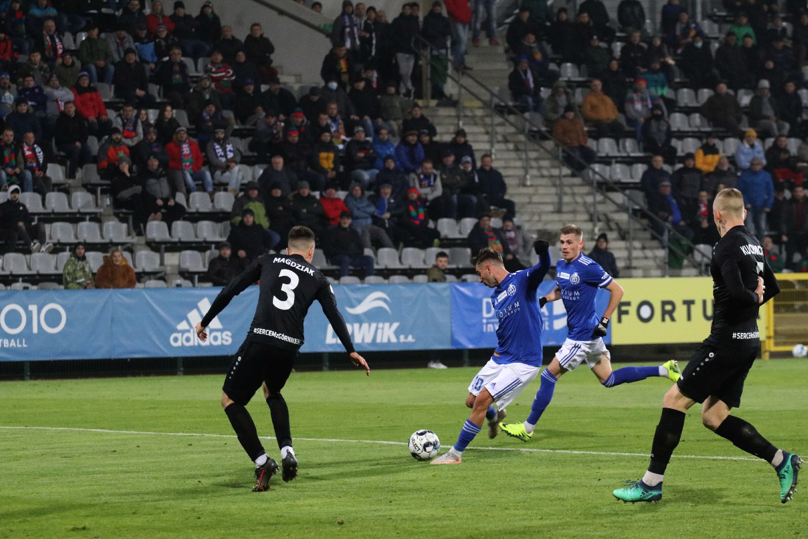 Miedź pokonuje Górnika Polkowice i zostaje liderem 1. ligi
