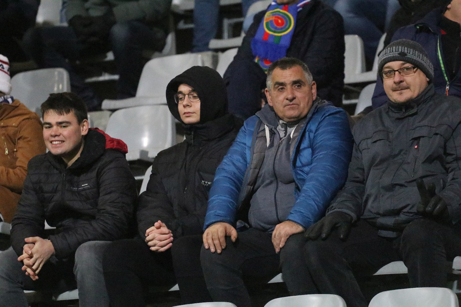 Kibice na meczu Miedź Legnica - Górnik Polkowice. Znajdź siebie!