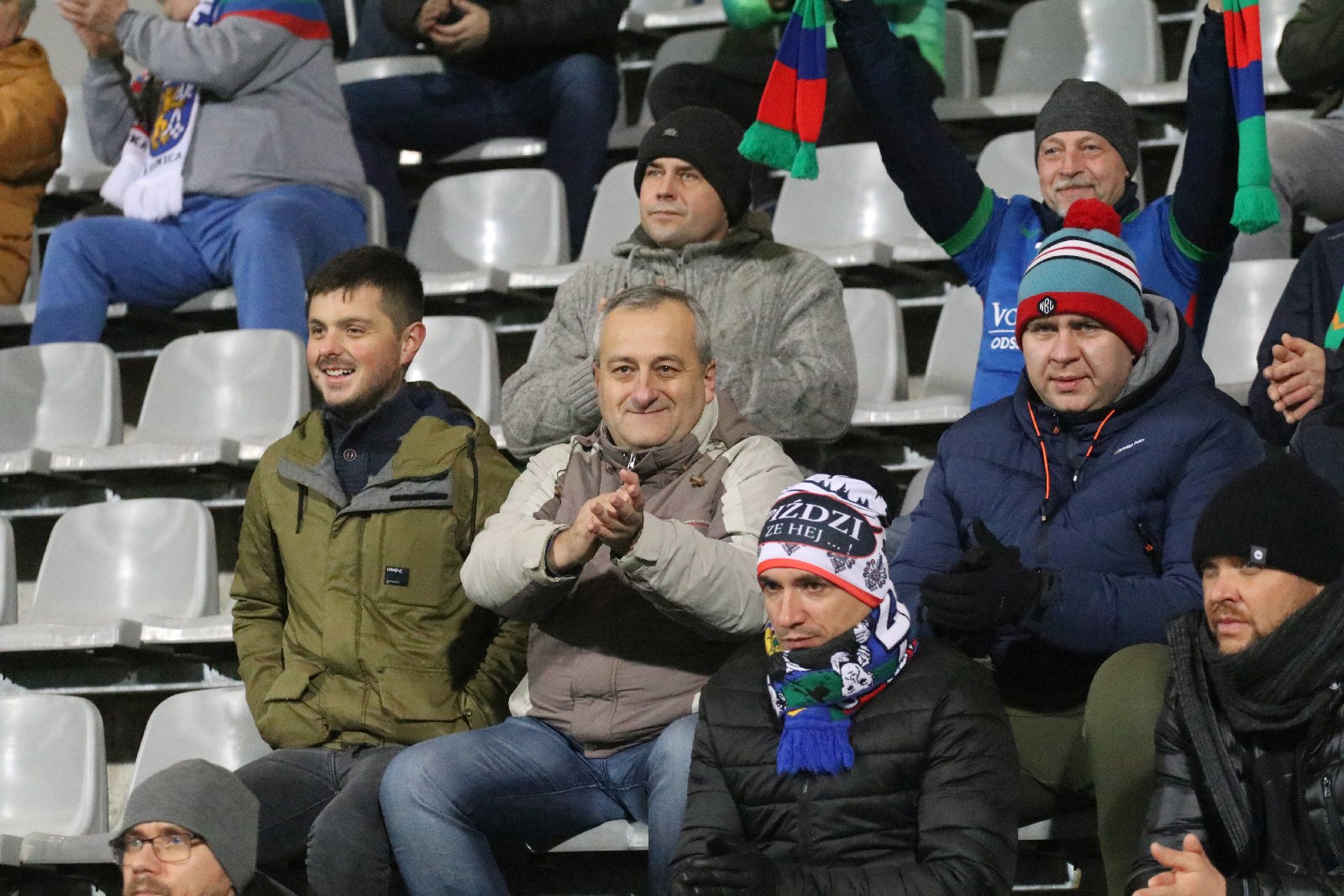 Kibice na meczu Miedź Legnica - Górnik Polkowice. Znajdź siebie!