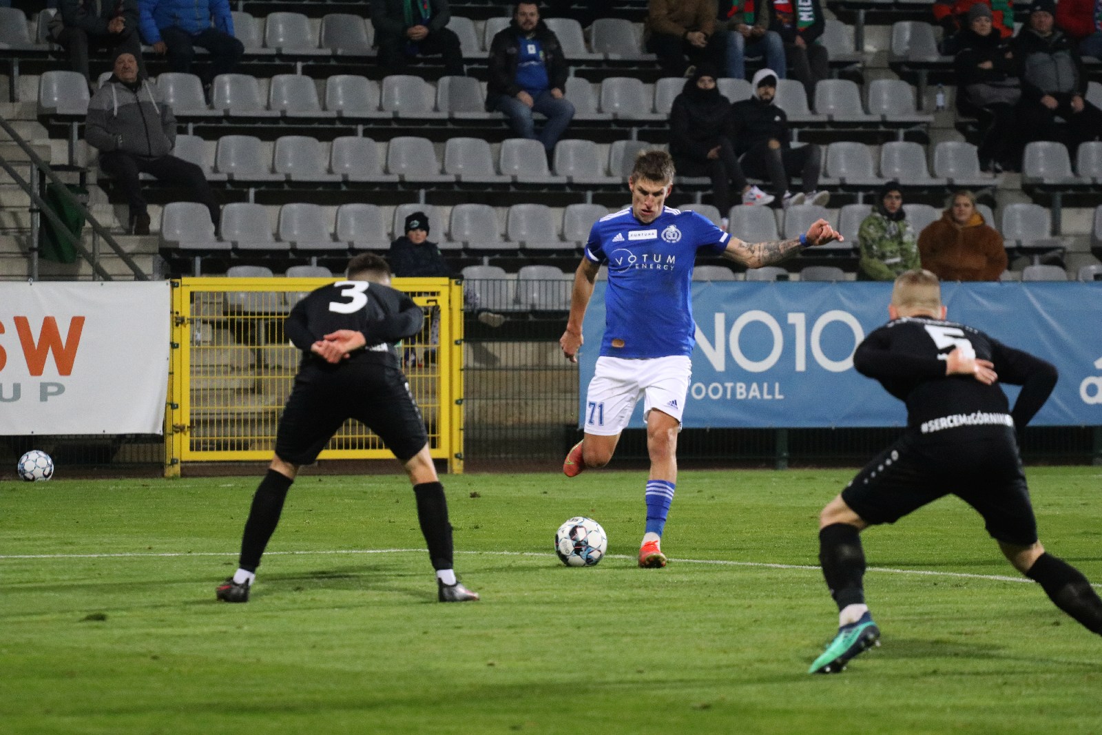 Miedź pokonuje Górnika Polkowice i zostaje liderem 1. ligi