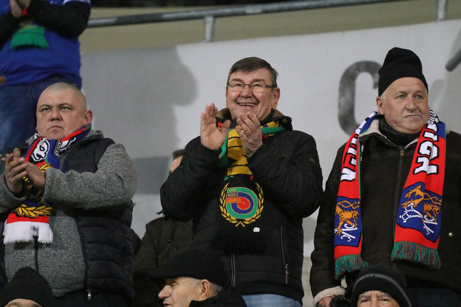 Kibice na meczu Miedź Legnica - Górnik Polkowice. Znajdź siebie!