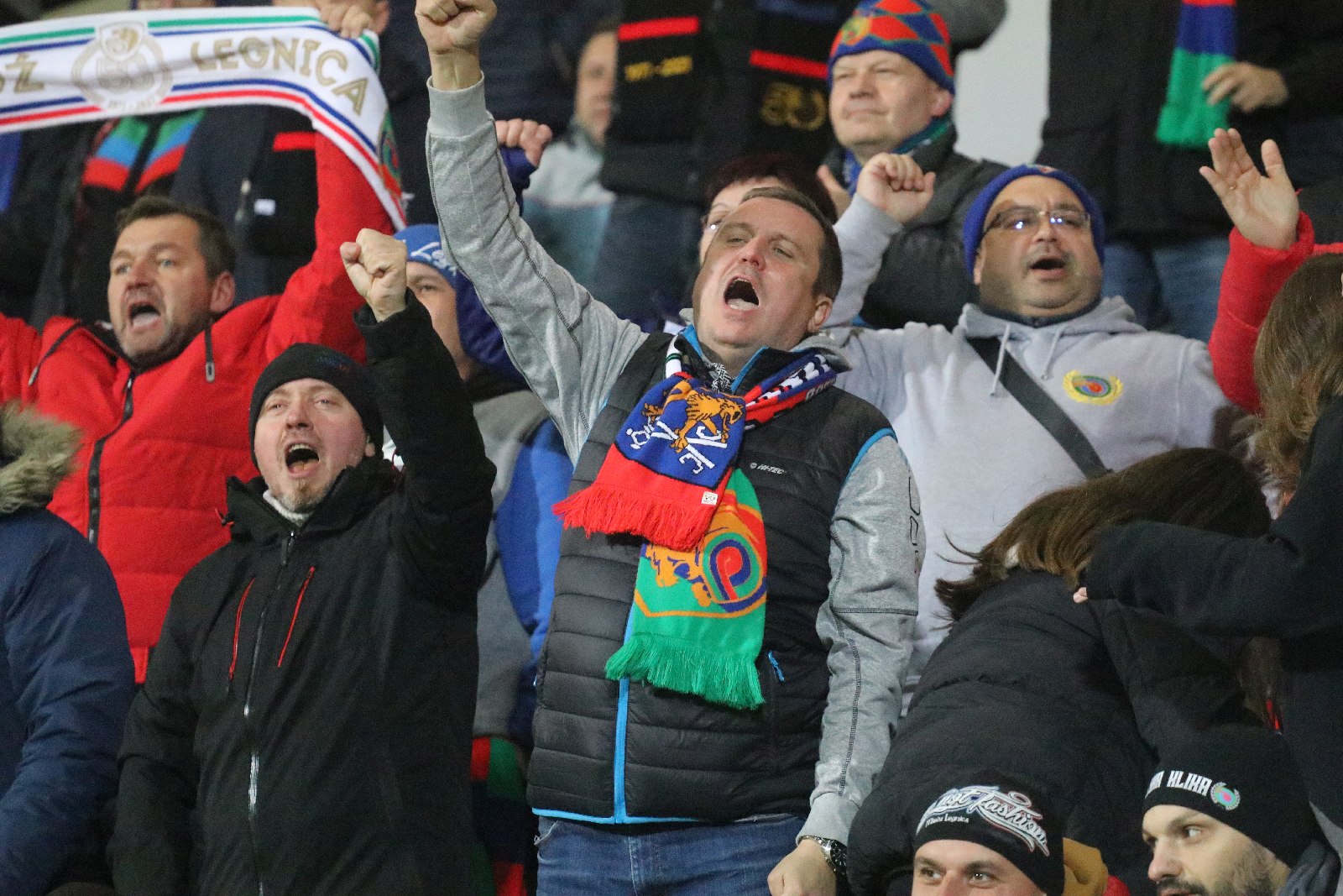 Kibice na meczu Miedź Legnica - Górnik Polkowice. Znajdź siebie!