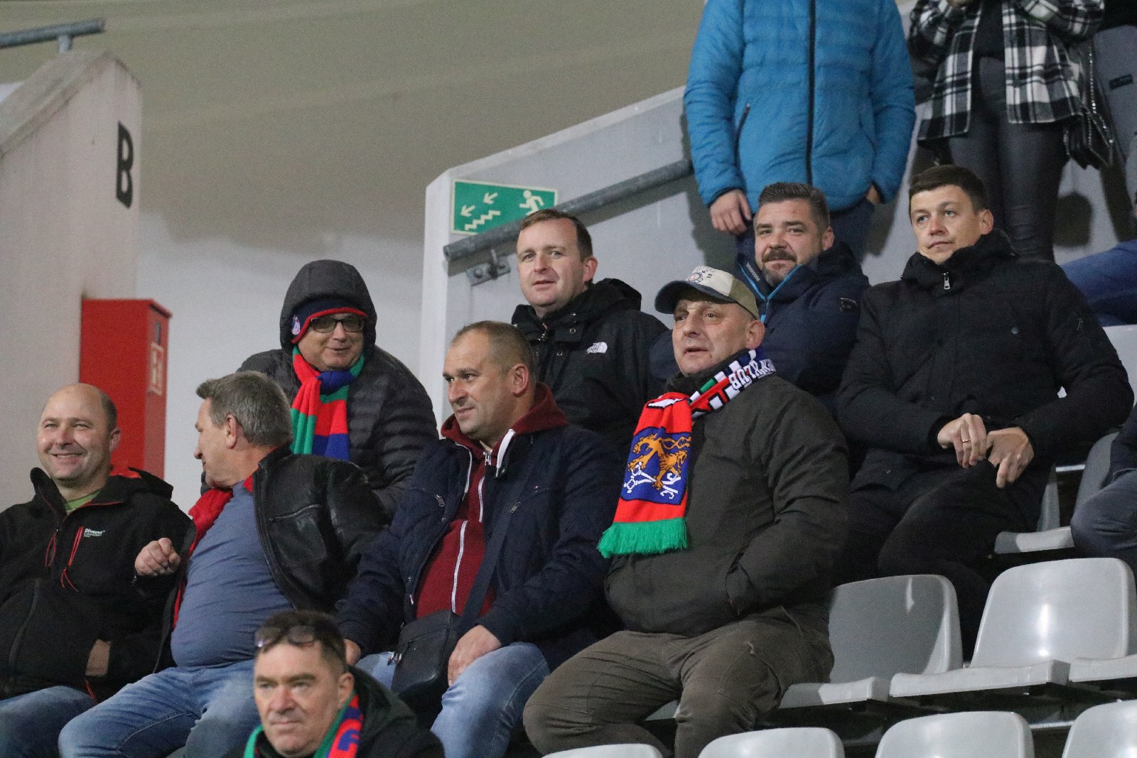 Kibice na meczu Miedź Legnica - Górnik Polkowice. Znajdź siebie!