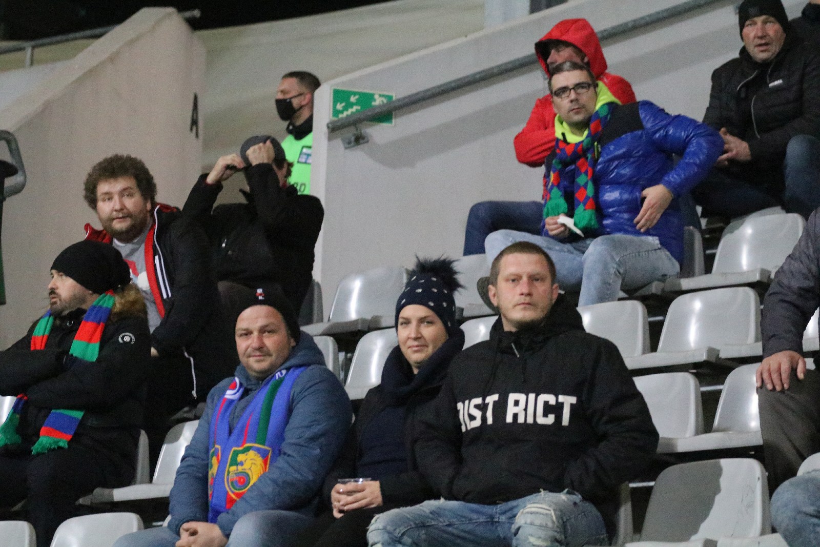 Kibice na meczu Miedź Legnica - Górnik Polkowice. Znajdź siebie!