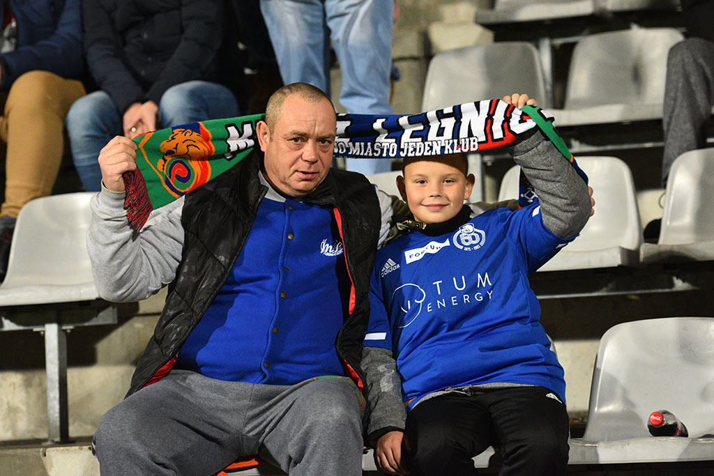 Kibice na meczu Miedź - Odra. Znajdź się na zdjęciach