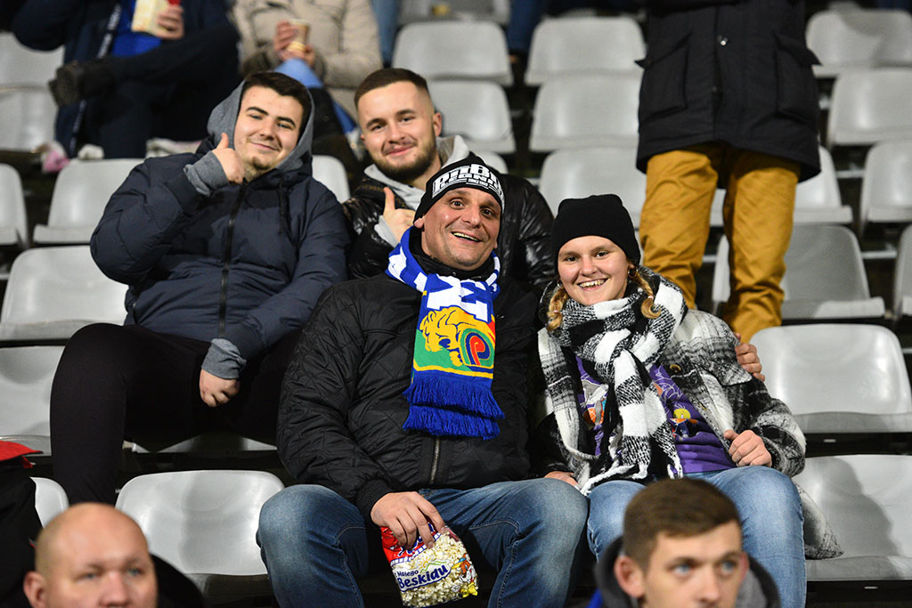 Kibice na meczu Miedź - Odra. Znajdź się na zdjęciach