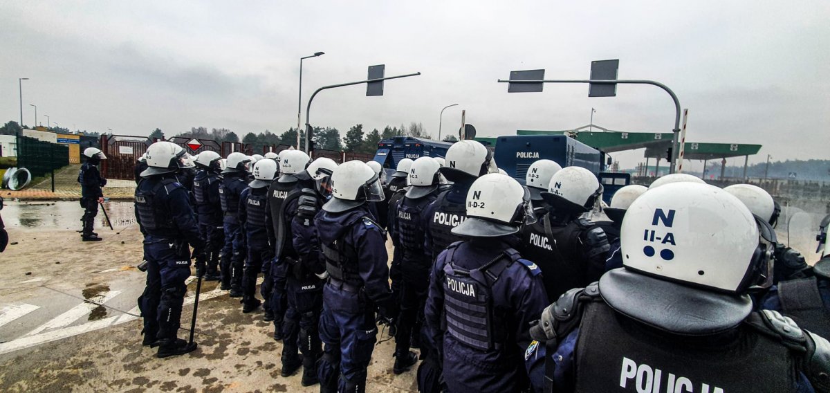 Policjanci z Legnicy na granicy z Białorusią