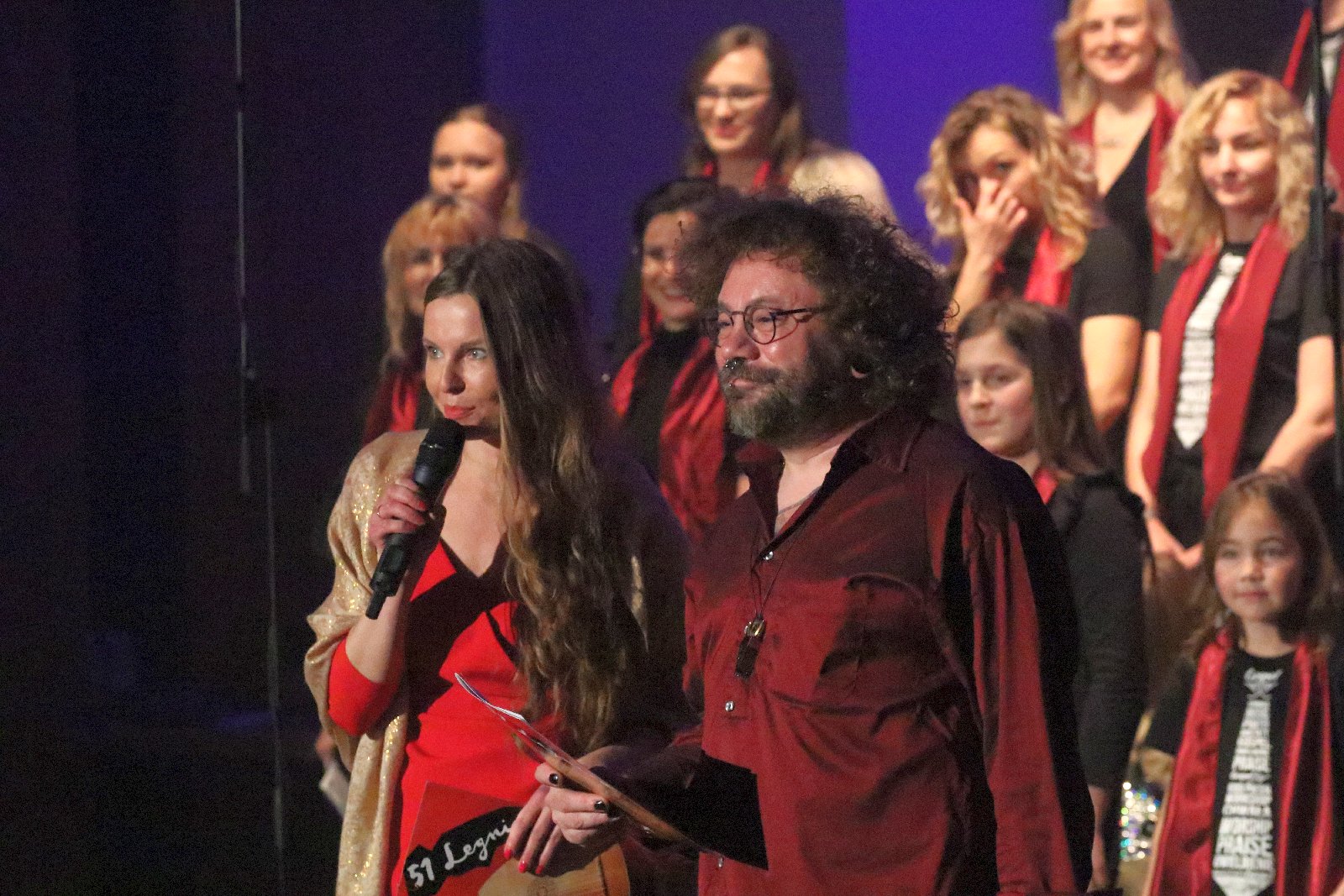 Legniczanie zaśpiewali z Mietkiem Szcześniakiem i Gospel Joy