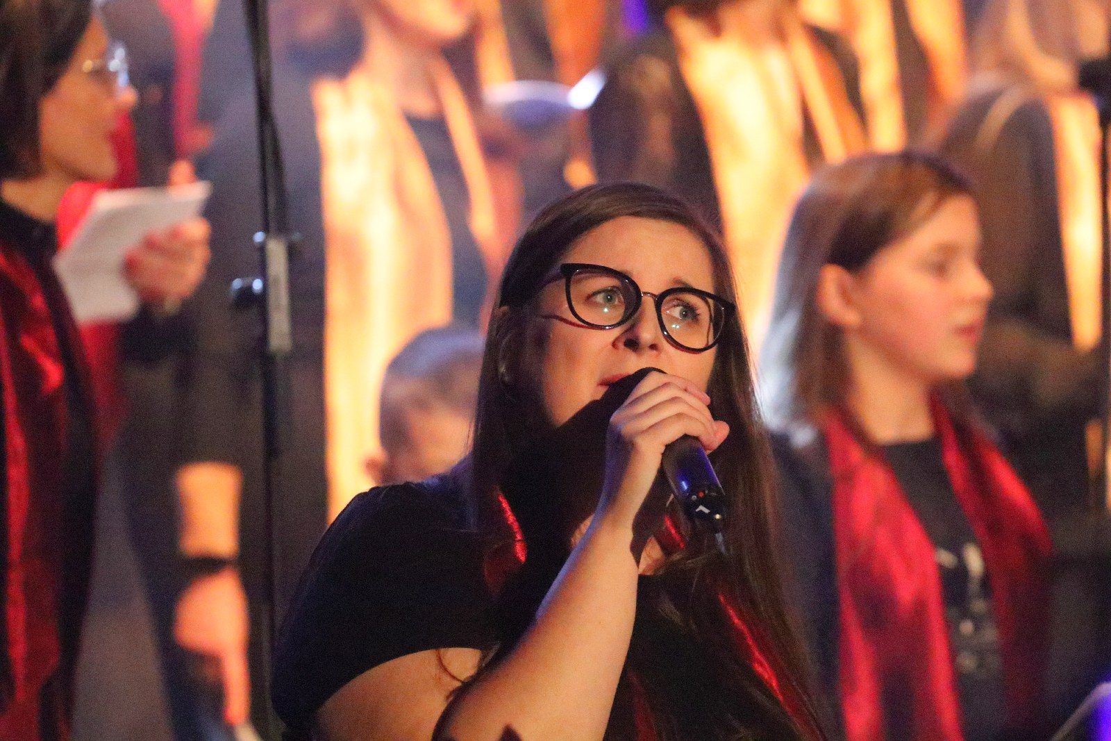 Legniczanie zaśpiewali z Mietkiem Szcześniakiem i Gospel Joy